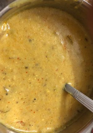 A picture of Besan ki kadhi.