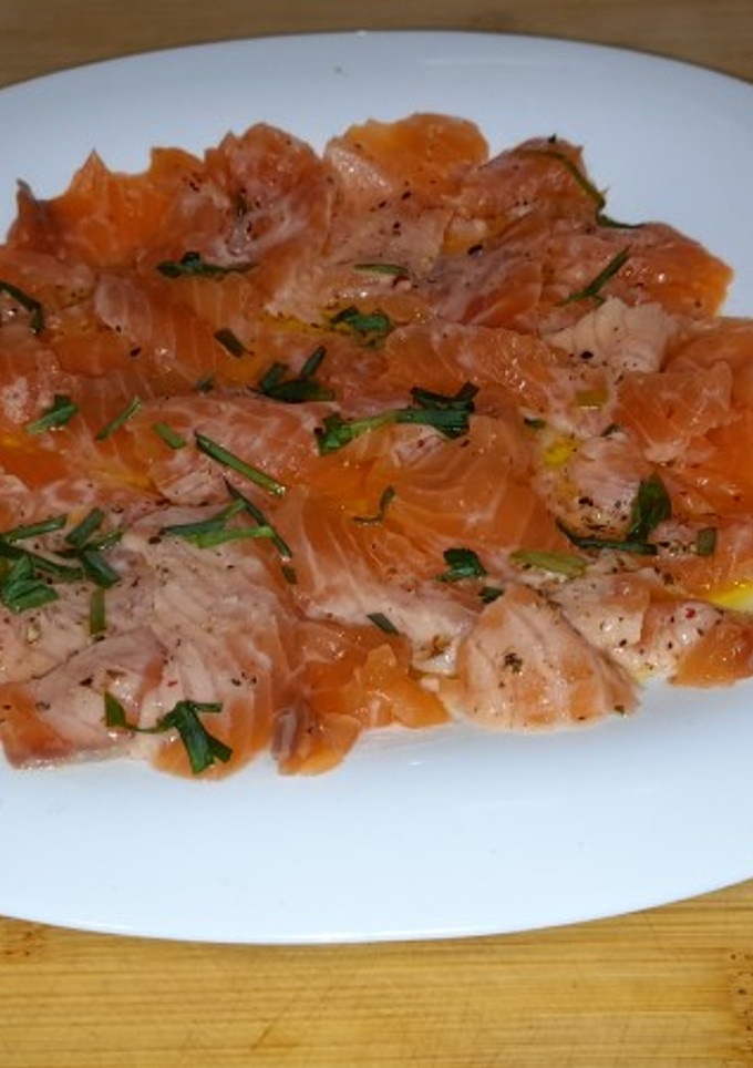 Una foto de Carpaccio de salmón (Sin sal)