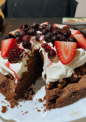 Una foto de Brownie con Frutos Rojos