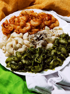 ট্রাই-কালার পাস্তা (Tri colour pasta recipe in bengali) রেসিপির প্রধান ছবি
