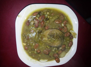 Foto principal de Alcachofas con guisantes y habas. Alcauciles con chícharos y habas (como se dice en Cádiz)
