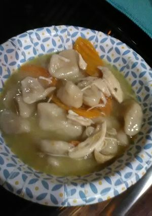 A picture of LeeLee's Chicken & Dumplins.