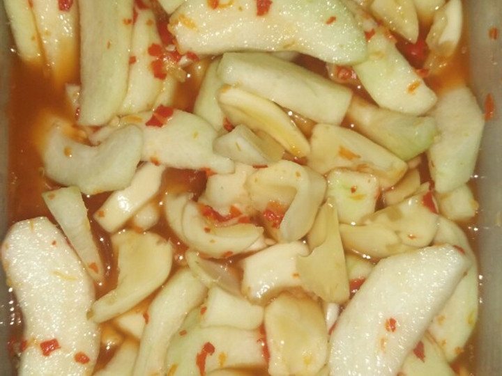 Bagaimana Membuat Asinan Jambu Kristal dan Salak Anti Gagal