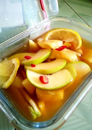 Foto resep Asinan rujak nanas dan apel hijau