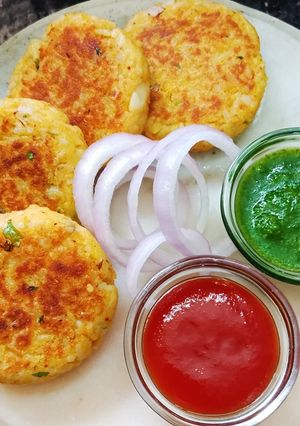 A picture of Khichdi kebab.