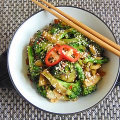 A picture of Scorched Broccoli with Garlic & Chilli.