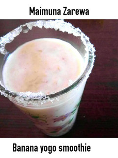 A picture of Banana yogo smoothie.