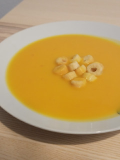 Una foto de Crema de verduras 🥕🥔