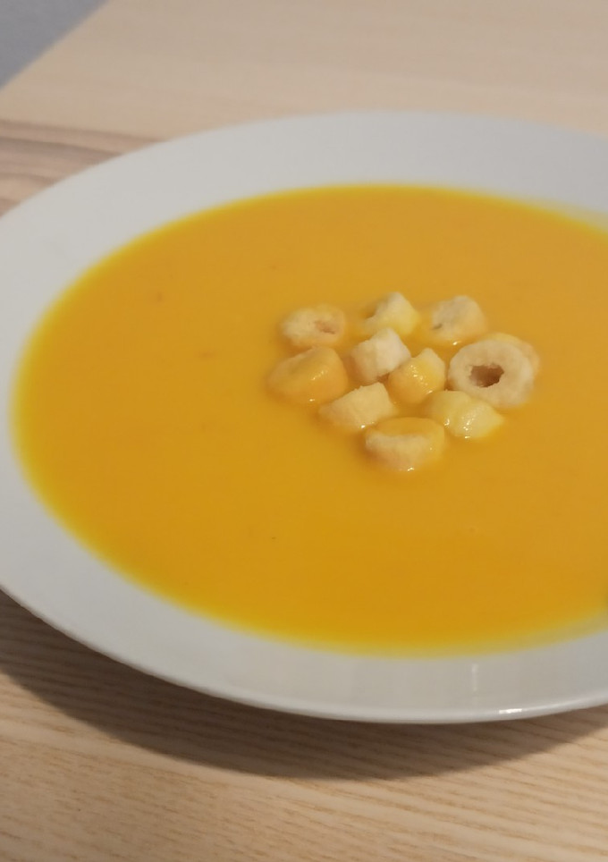 Una foto de Crema de verduras 🥕🥔