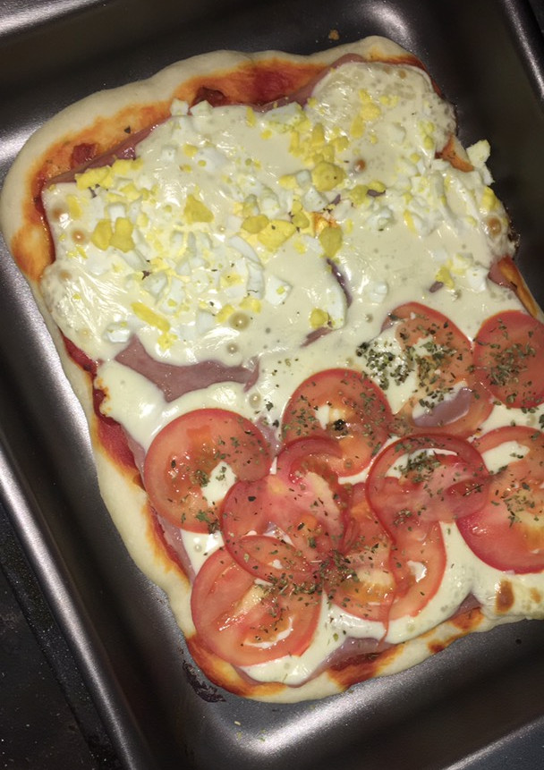 Una foto de Pizzas caseras variadas