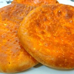 A picture of Uttar Pradesh style Sheermal recipe.