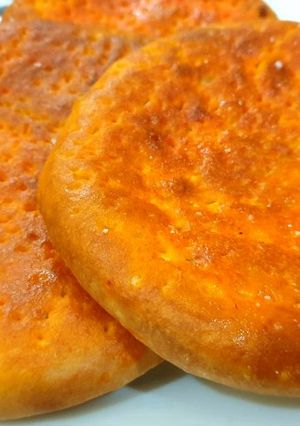 A picture of Uttar Pradesh style Sheermal recipe.