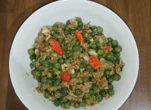 Foto resep Tumis peluru (leuncak oncom) ☺️