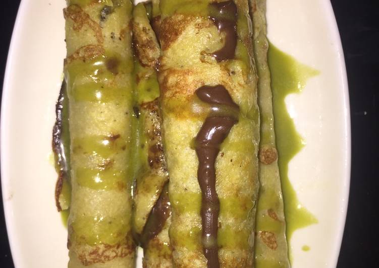 Langkah Mudah untuk Menyiapkan Banana roll pancake, Lezat