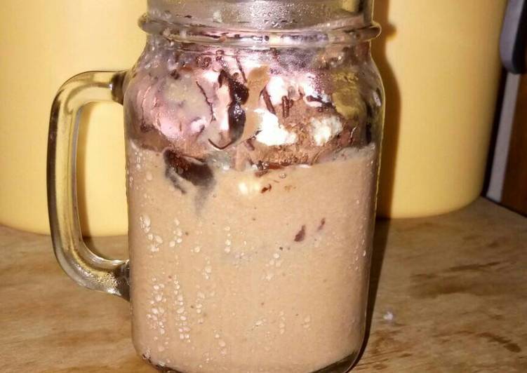 Resep Banana smoothie coklat ice cream yang Enak