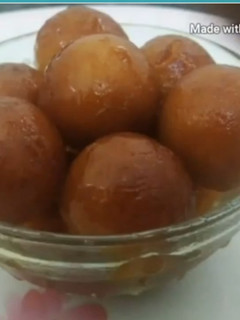 குலோப் ஜாமூன் (Gulab jamun recipe in Tamil) செய்முறை முக்கிய புகைப்படம்