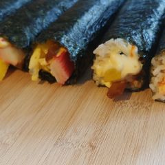 A picture of Homemade Kimbab!.