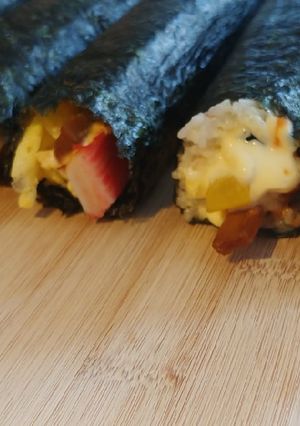 A picture of Homemade Kimbab!.