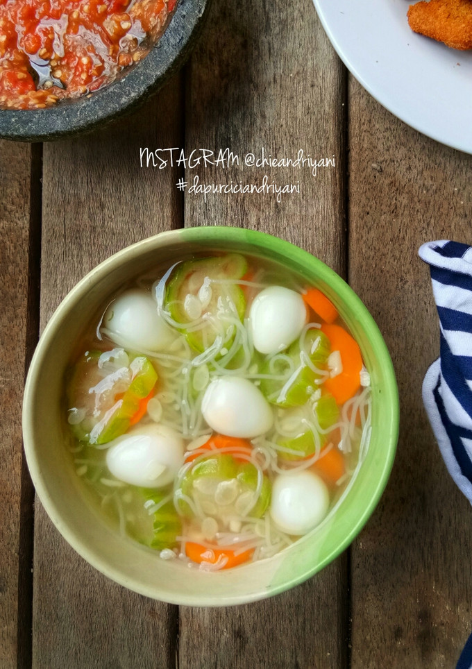 Foto resep Sayur Bening Oyong Bihun Telur Puyuh Wortel