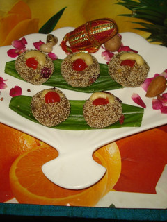 A picture of Sugar Free figs-dates healthy laddoo.