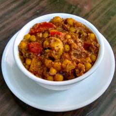 A picture of Traditional Mixed Veggies Curry.