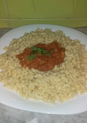 صورة لوصفة ماقارونة بصوص طماطم
