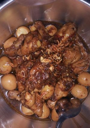 Foto resep Krengsengan ayam dan telur puyuh
