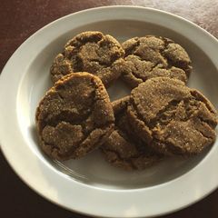 A picture of Molasses Spice Cookies.