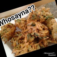 A picture of Whosayna’s Spinach and Cabbage Pakoras.