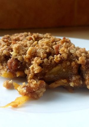 A picture of Pineapple Crisp.