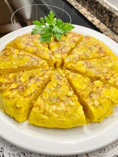 Una foto de Tortilla al vino “ muy esponjosa”