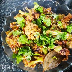 A picture of Spicy mix veg flavoured with coffee vinegar sauce.