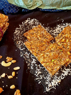 A picture of Mix dry nuts and Sesame seeds chikki.