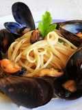 Linguine con Cozze e Pomodori Freschi