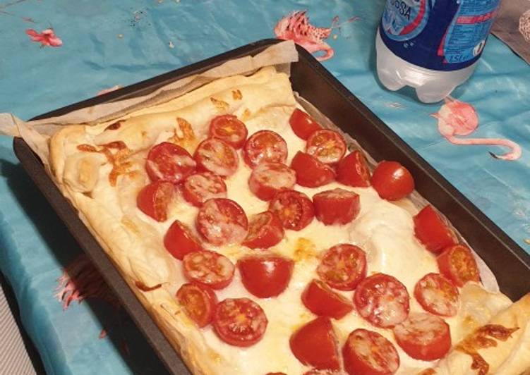 Sfoglia pomodoro e mozzarella