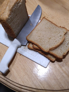 Una foto de Pan Lactal al horno de pan atma
