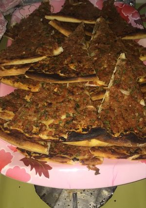 صورة لوصفة لحم بالعجين