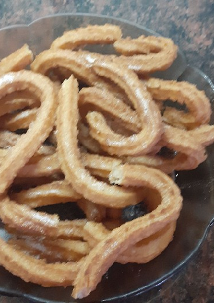 Una foto de Churros caseros con mantequilla, a mi estilo (quedan muy suaves)