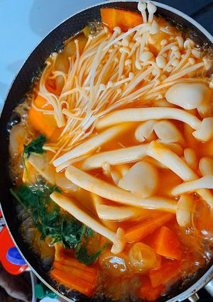 Hình của món Tokbokki bánh tráng (chay).