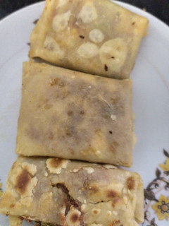 व्हेज स्प्रिंग रोल (Veg spring roll recipe in marathi) रेसिपी चे मुख्य फोटो
