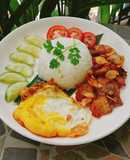 Thịt heo chiên tỏi kiểu Thái - Moo tod gratiem