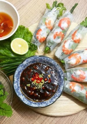 Hình của món Gỏi cuốn.