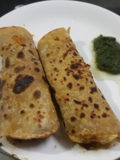 चिकन एग रोल (chicken egg roll recipe in Hindi) रेसिपी मुख्य फोटो