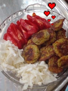 عکسی از دستور کوکوی سیب زمینی و پیازچه