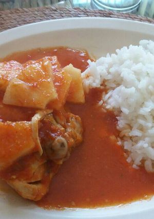 Una foto de Pollo con piña
