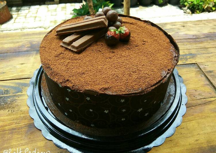 Chocolate truffle cake