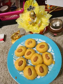 મગસ (Magas Recipe In Gujarati) રેસીપી મુખ્ય ફોટો