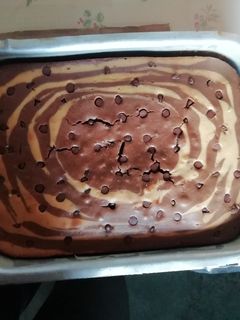 Una foto de Torta marmoleada con chispas de chocolate 🦓