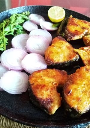 A picture of Fried fish.