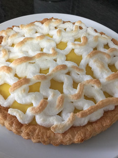 Una foto de Tarta de hojaldre de limón 🍋